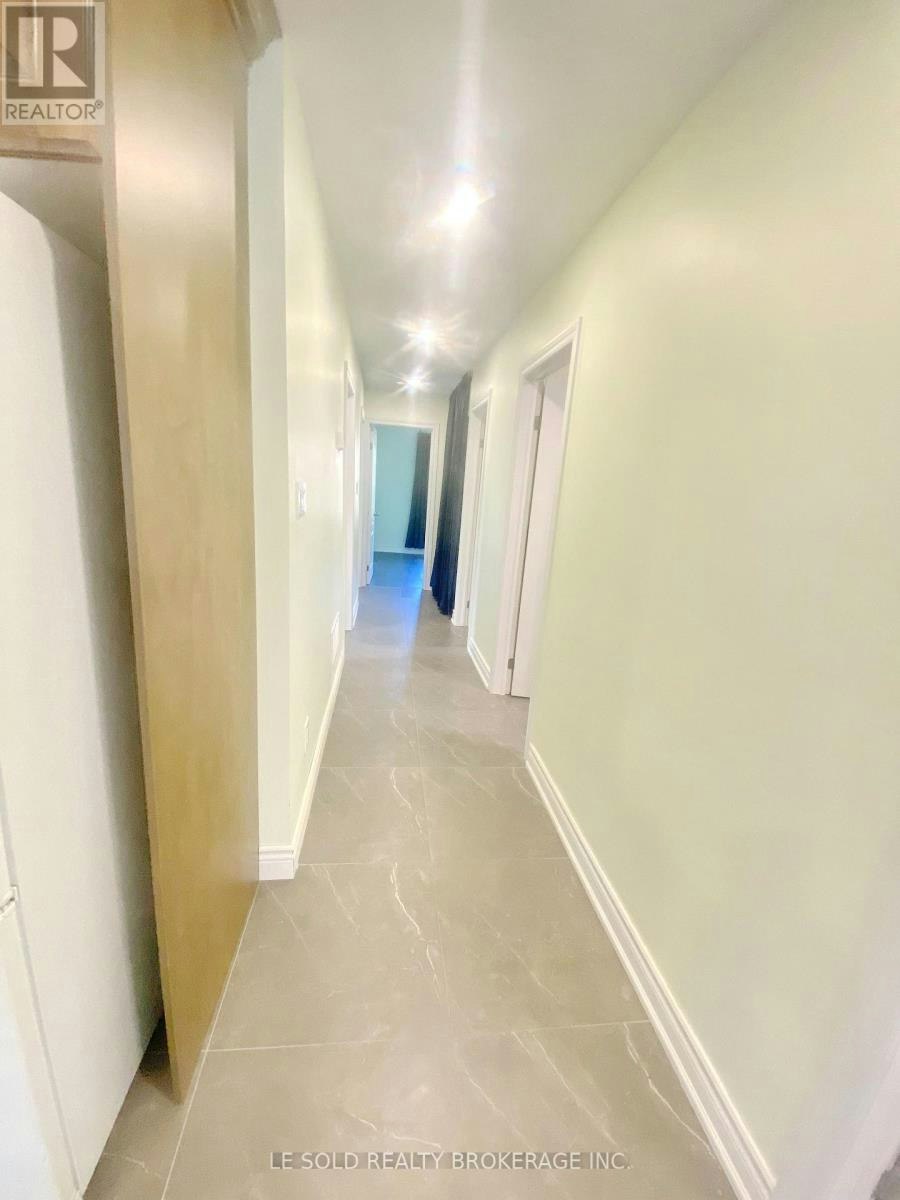UPPER-2 Chipwood Crescent, Toronto, ON, M2J 3X7 - 8