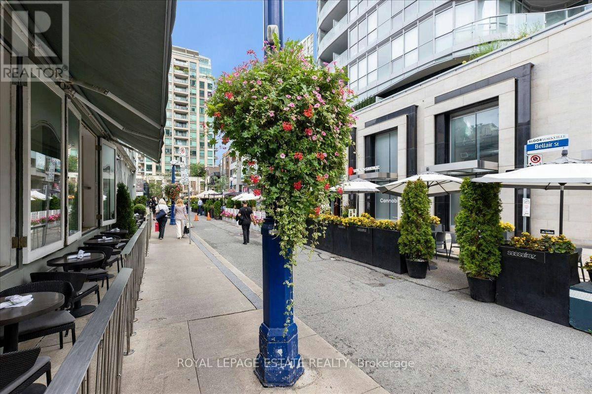 1201-88 Cumberland Street, Toronto, ON, M5R 0C8 - 24