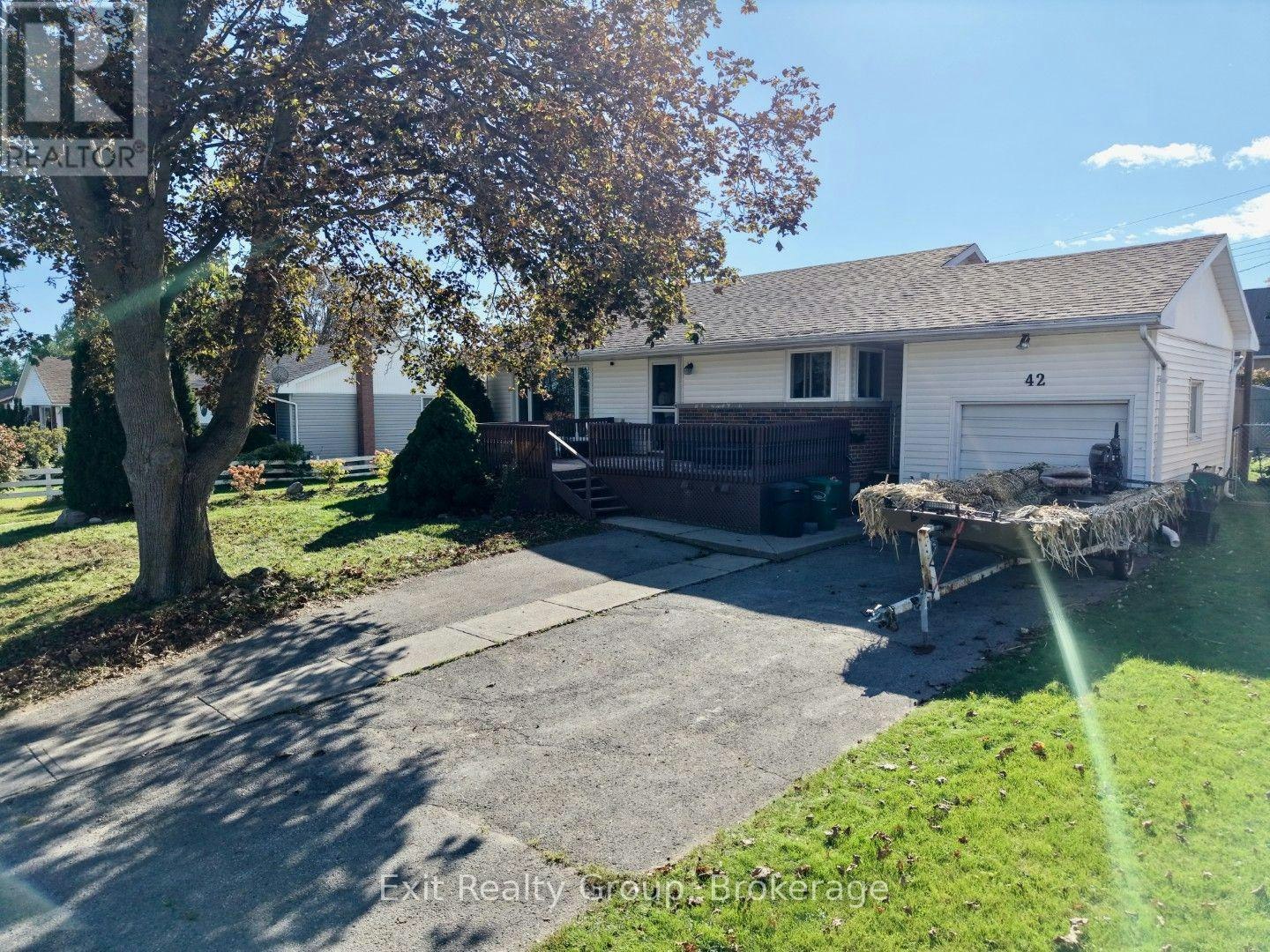 42 Third Avenue, Quinte West, ON, K8V 5N2