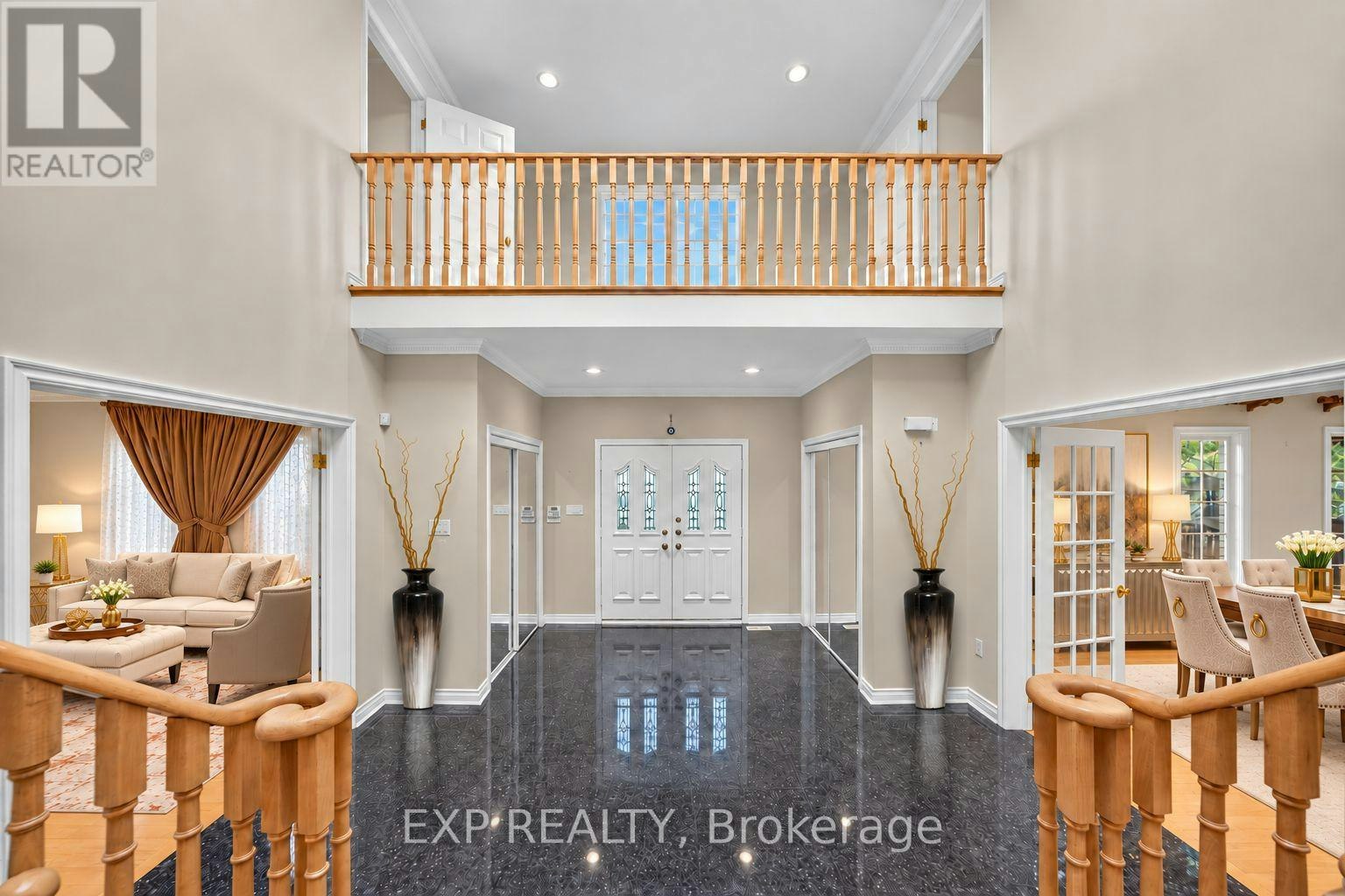 2 Shallmar Gardens, Richmond Hill, ON, L4B 3G4 - 5