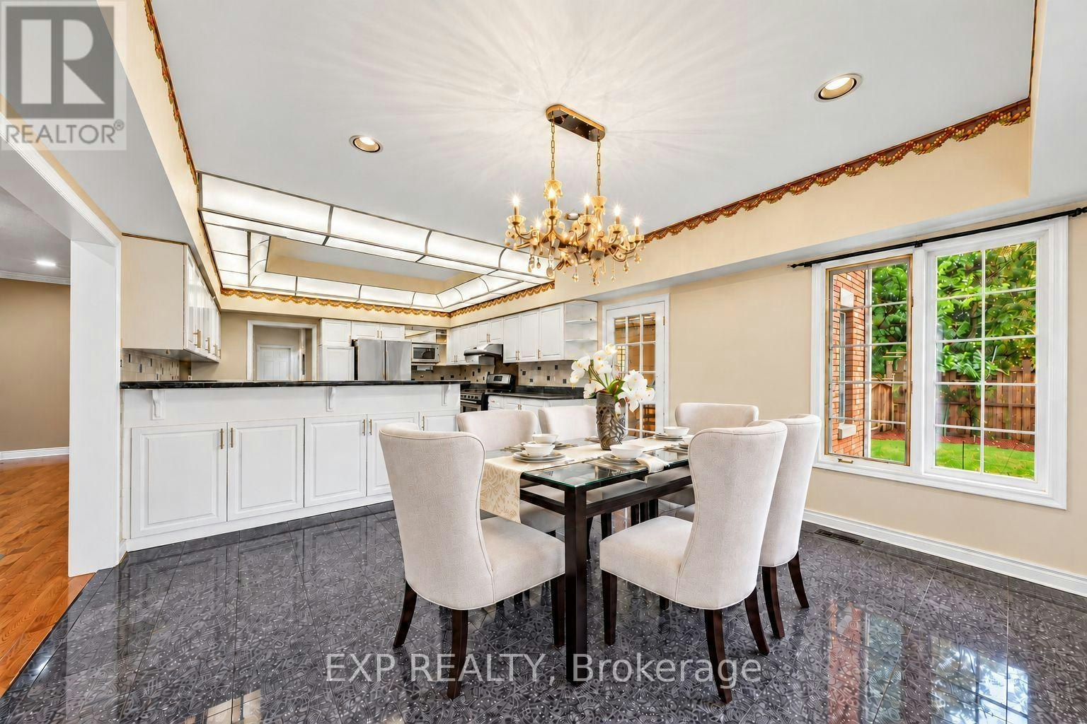 2 Shallmar Gardens, Richmond Hill, ON, L4B 3G4 - 16