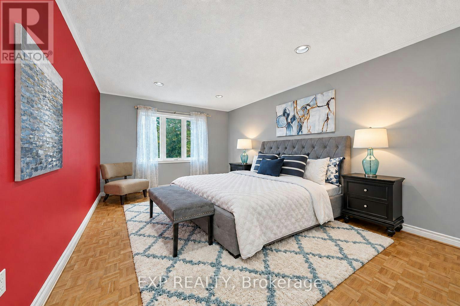 2 Shallmar Gardens, Richmond Hill, ON, L4B 3G4 - 28
