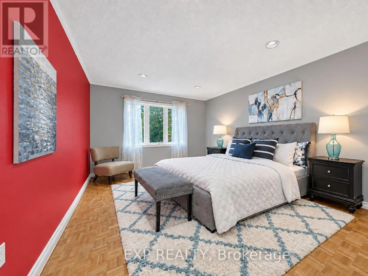 2 Shallmar Gardens, Richmond Hill, ON, L4B 3G4 - 28