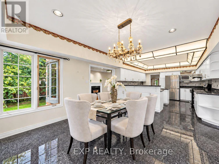 2 Shallmar Gardens, Richmond Hill, ON, L4B 3G4 - 14