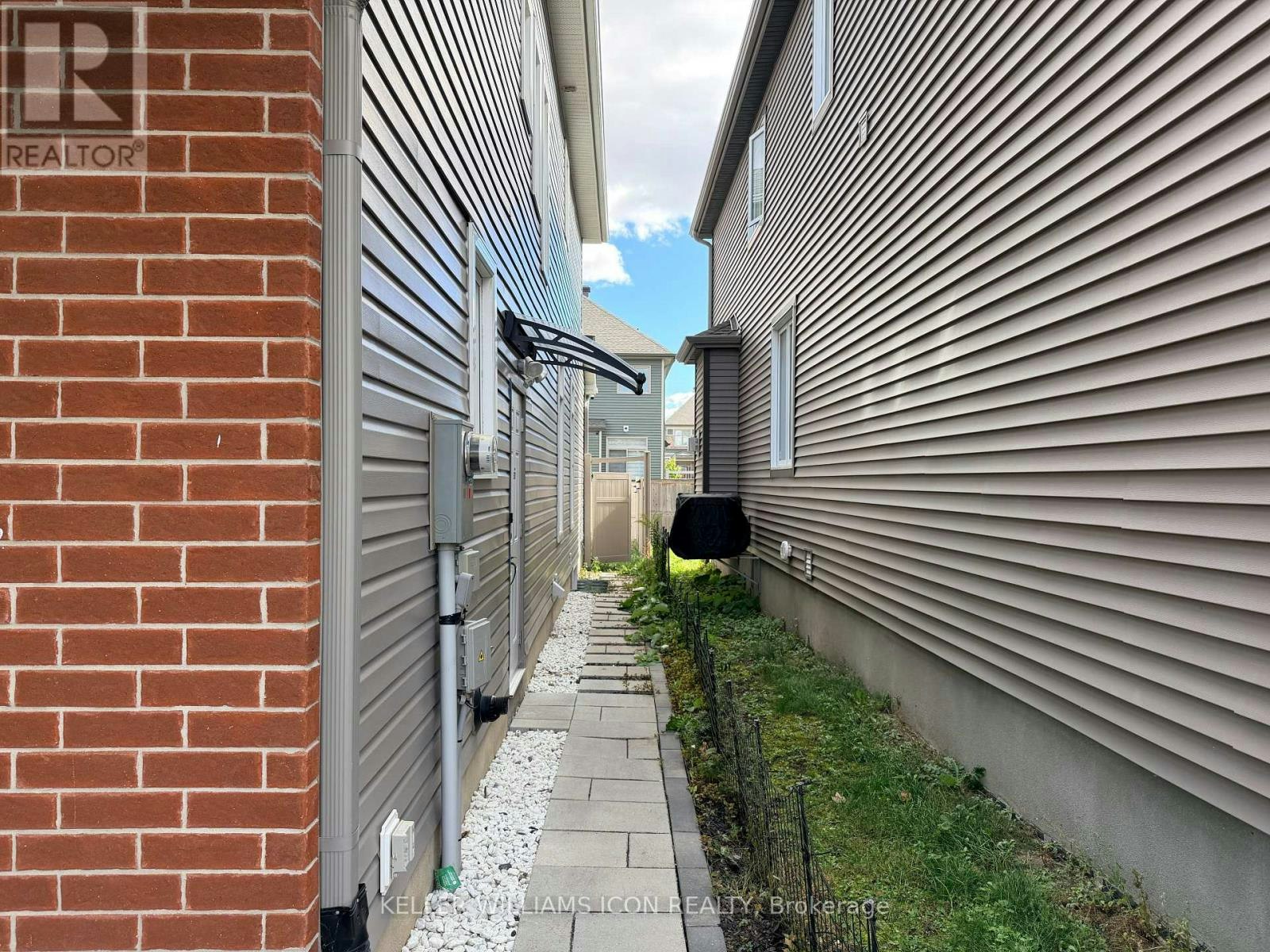 B-531 Vivera Place, Ottawa, ON, K2S 0W2 2