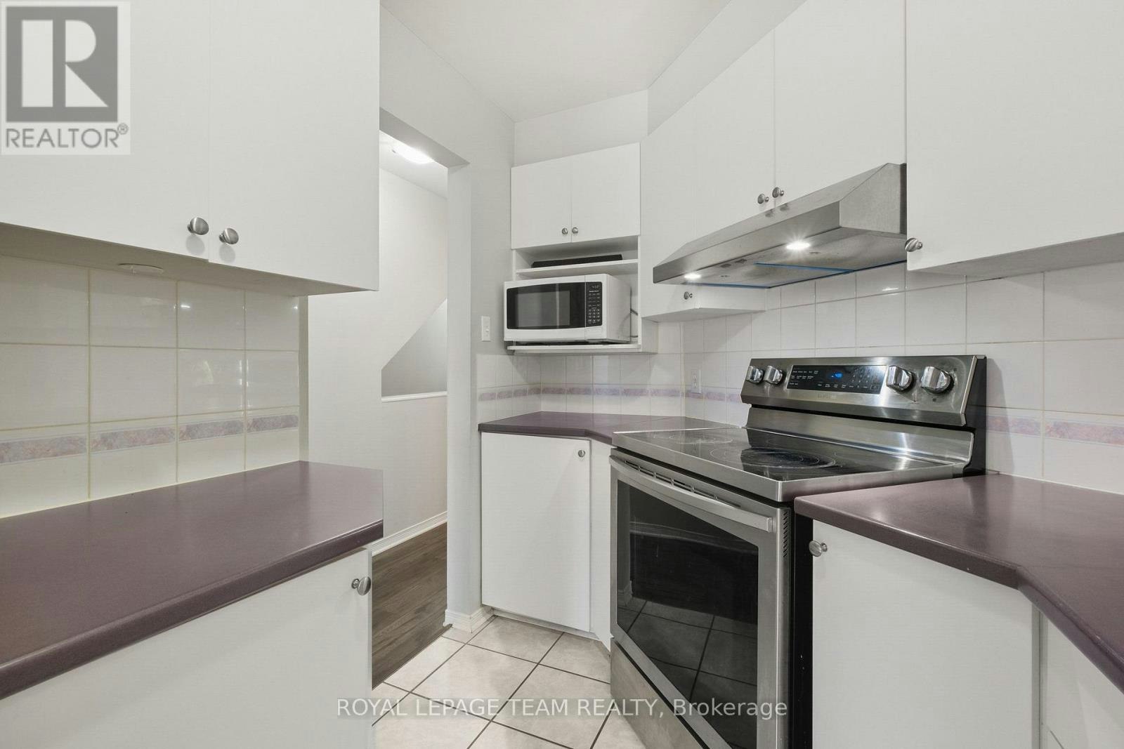 1665 Locksley Lane, Ottawa, ON, K1J 1B6 - 11