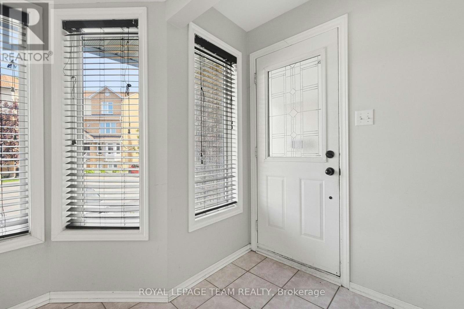1665 Locksley Lane, Ottawa, ON, K1J 1B6 - 6