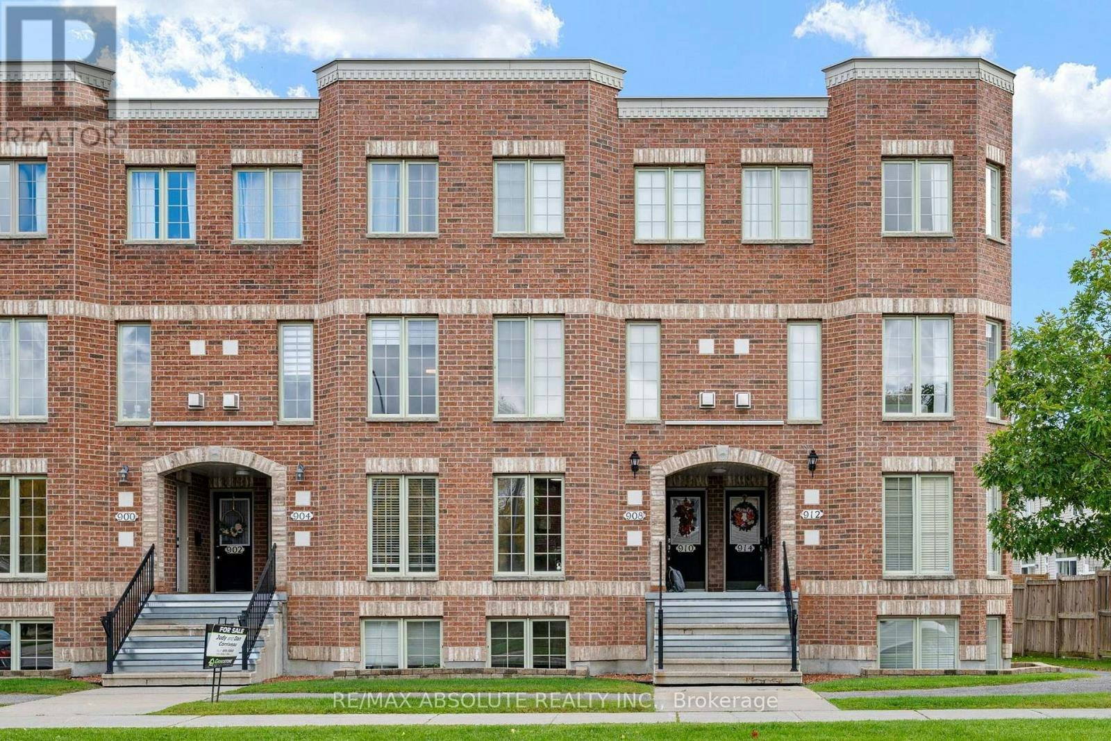 908 Longfields Drive, Ottawa, ON, K2J 5K6