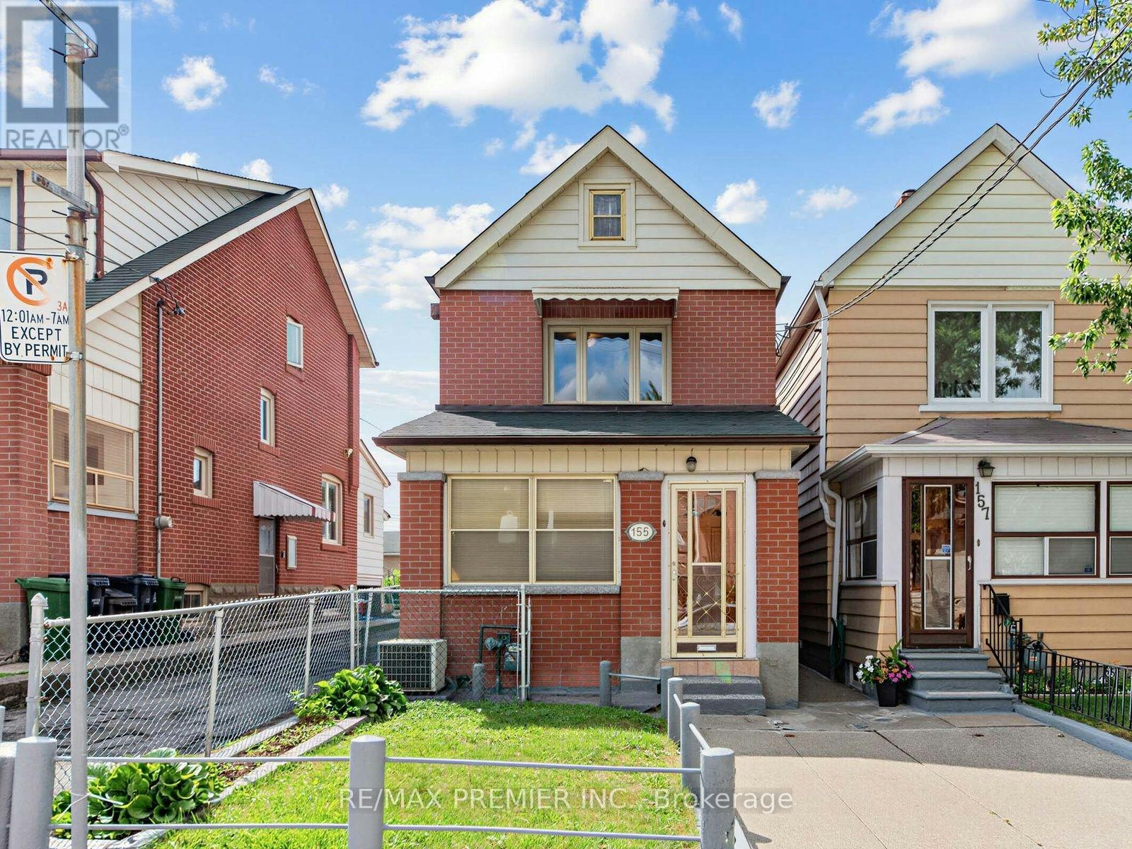 155 Ascot Avenue, Toronto, ON, M6E 1G5