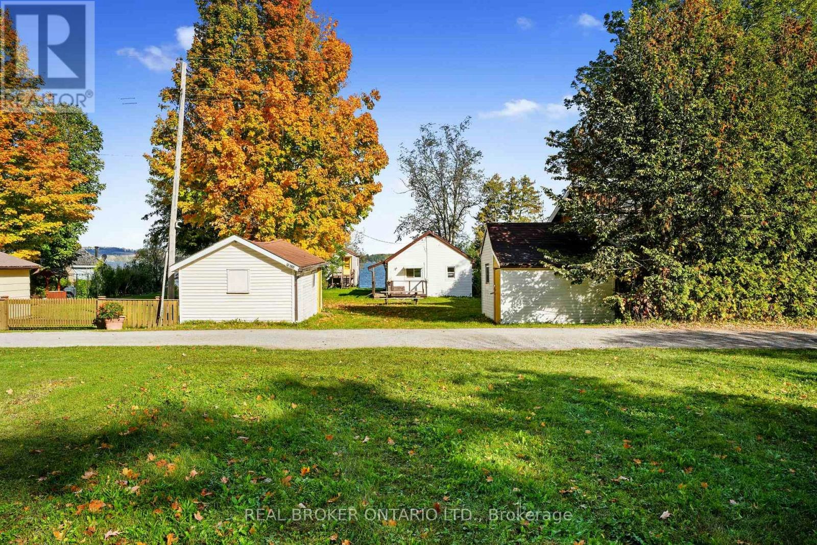5268 Oriole 180 Beach Road, Hamilton Township, ON, K0K 2E0