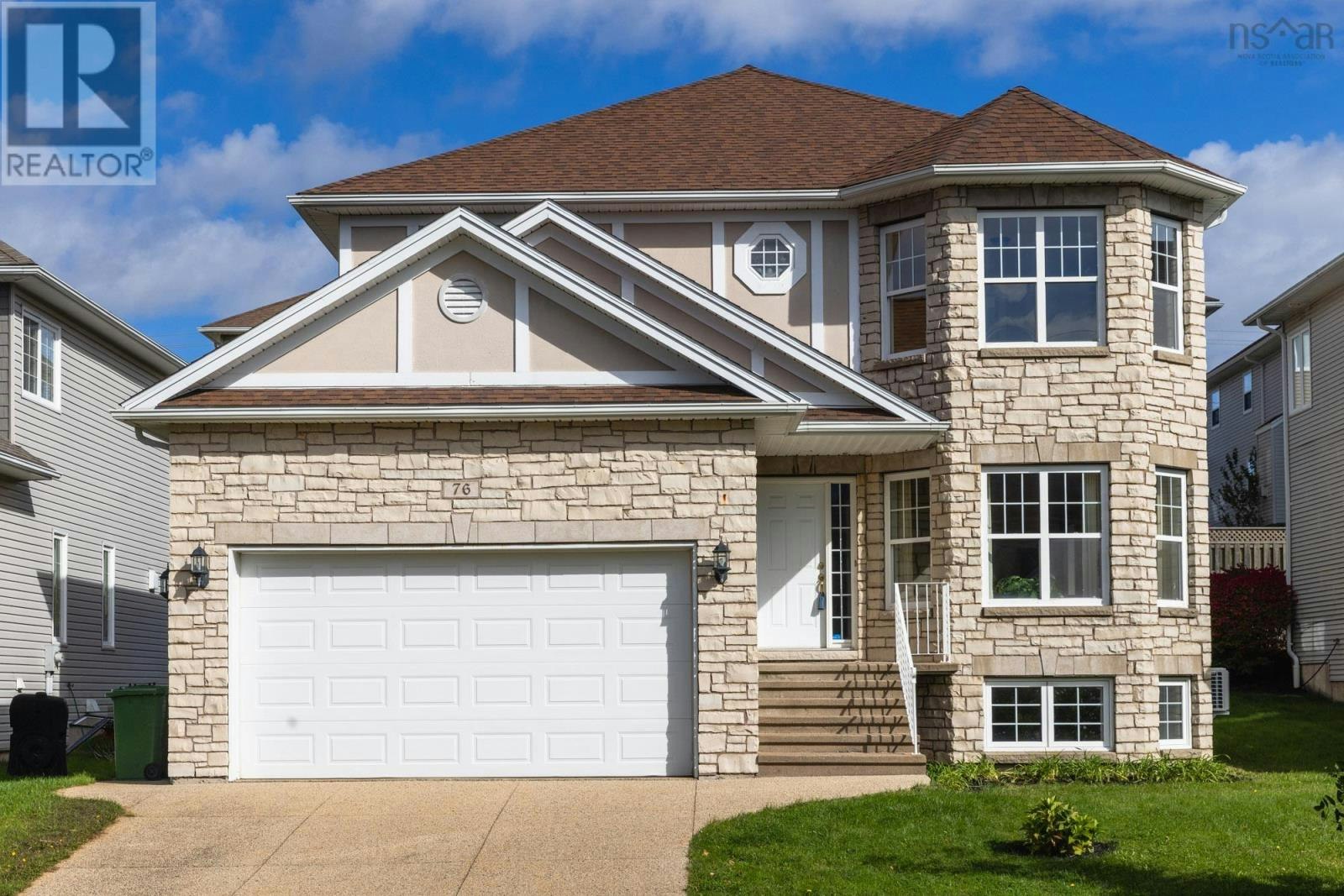 76 Ridgepark Lane, Halifax, NS, B3N 3K9
