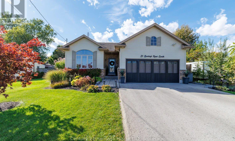 21 Burleigh Road S