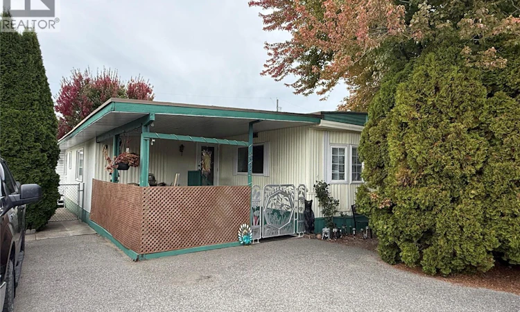 64-720 Commonwealth Road