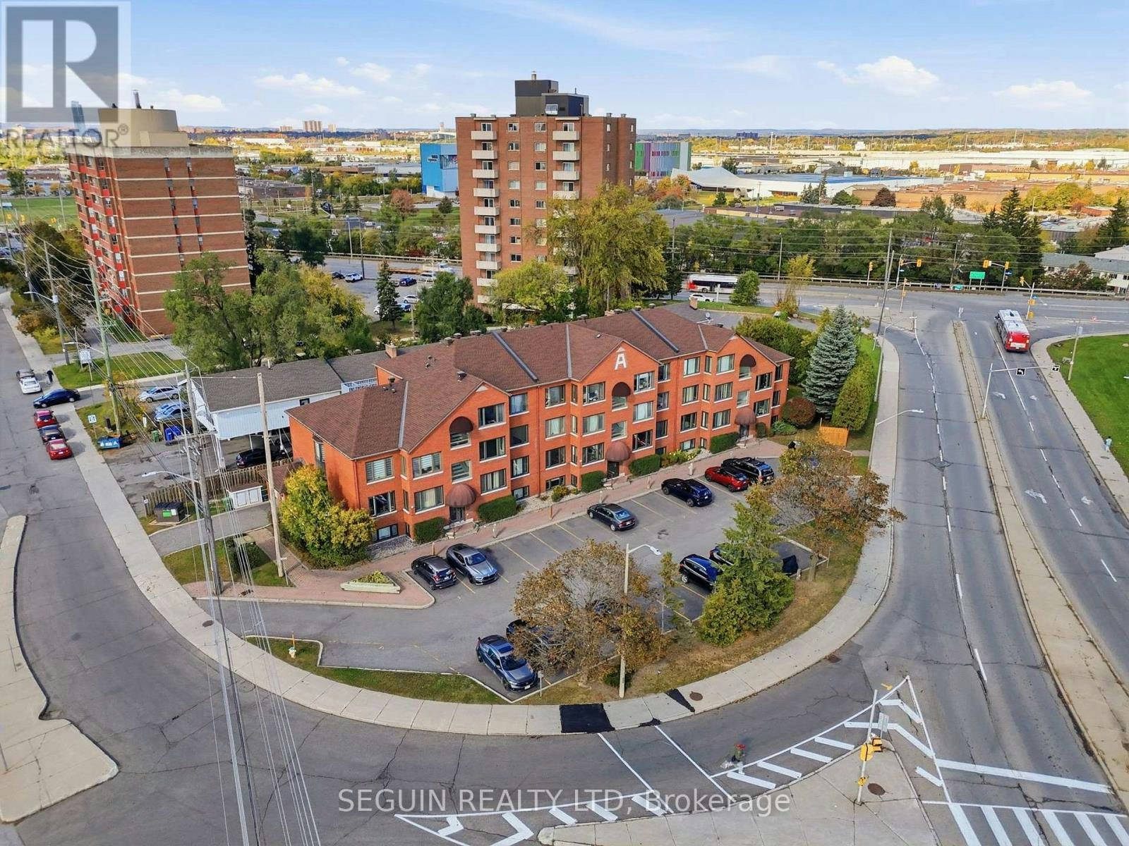 302-1974 St Laurent Boulevard, Ottawa, ON, K1G 4L5