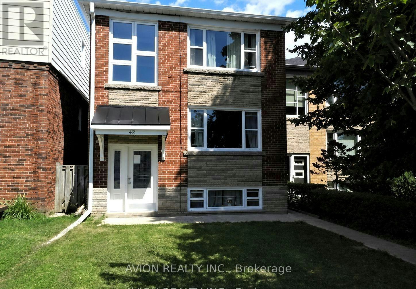1-42 Emerald Crescent, Toronto, ON, M8V 2B6