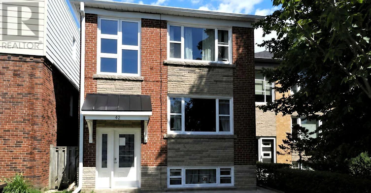 1-42 Emerald Crescent, Toronto, ON, M8V 2B6