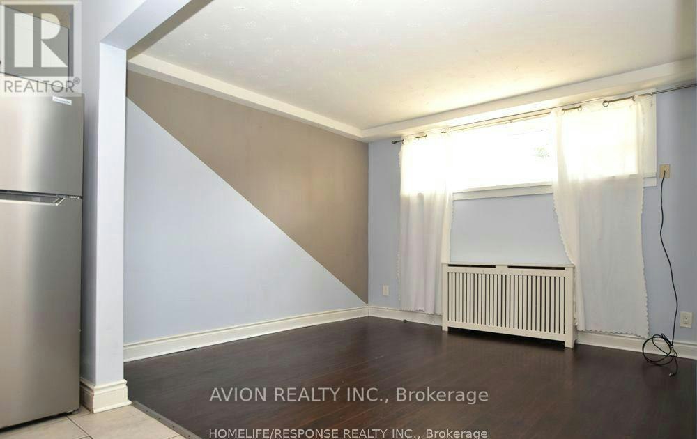 1-42 Emerald Crescent, Toronto, ON, M8V 2B6 - 7