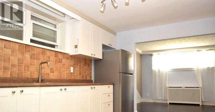 1-42 Emerald Crescent, Toronto, ON, M8V 2B6 - 2