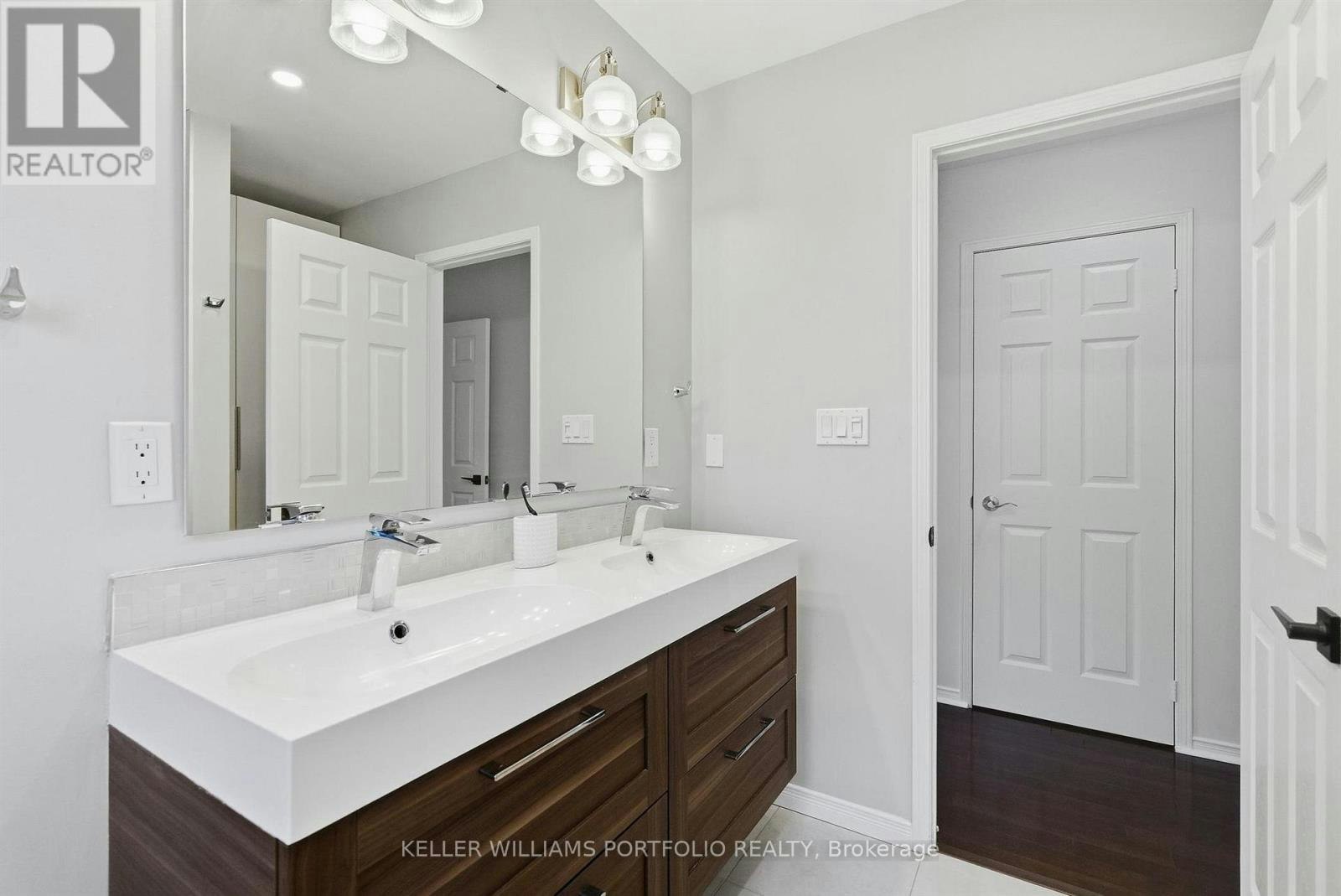 5723 Keldrew Avenue, Mississauga, ON, L5M 7B9 - 27