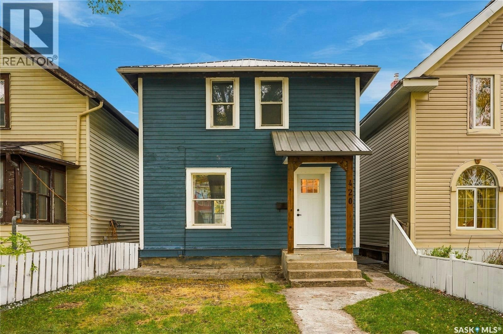 420 J Avenue N, Saskatoon, SK, S7L 2K3