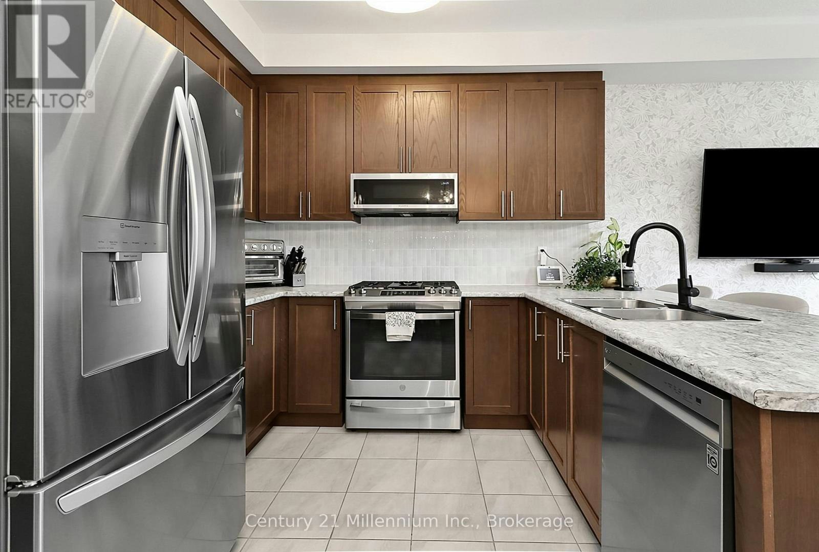 25 Kirby Avenue, Collingwood, ON, L9Y 3W8 - 16
