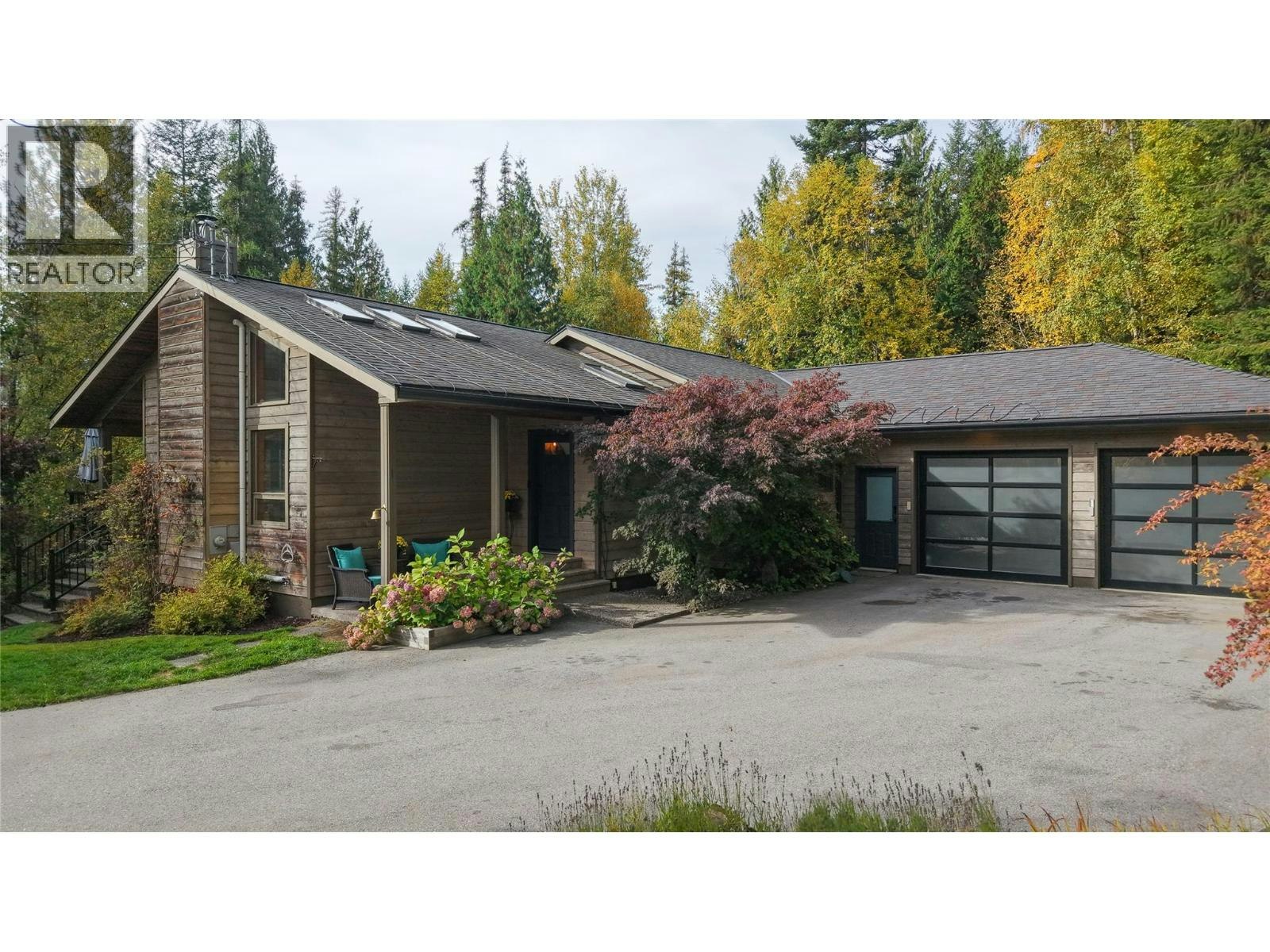 3795 Aaron Road, Bonnington, BC, V0G 2G3