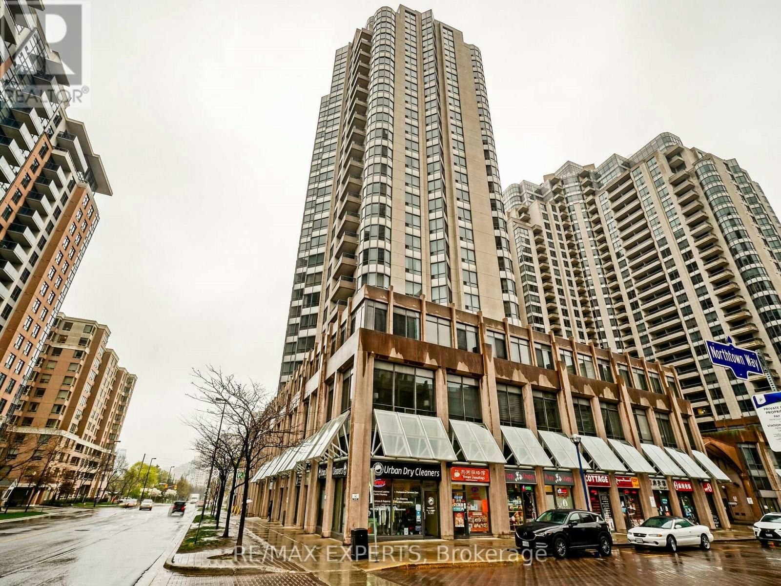 523-15 Northtown Way, Toronto, ON, M2N 7A2