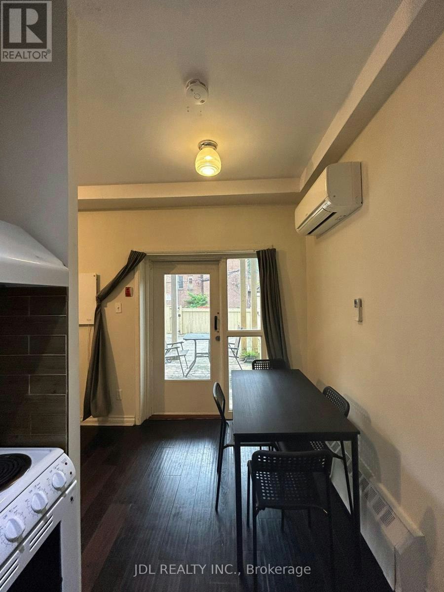 WHOLEONEBEDROOM MAIN-3 Pembroke St Street, Toronto, ON, M5A 2N6 - 14
