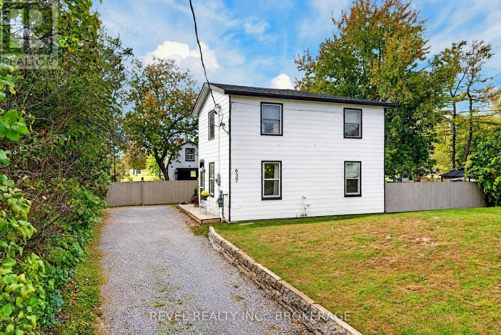 637 Collins Bay Road, Kingston, ON, K7M 5G7
