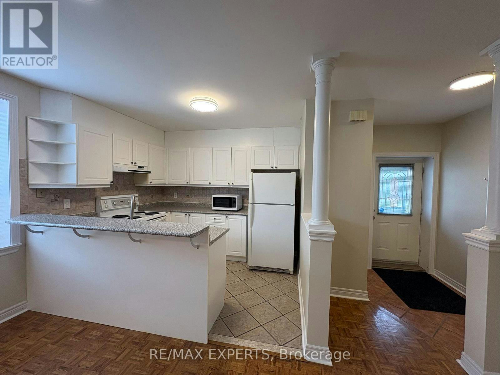 D-287 Sammon Avenue, Toronto, ON, M4J 1Z9 - 5