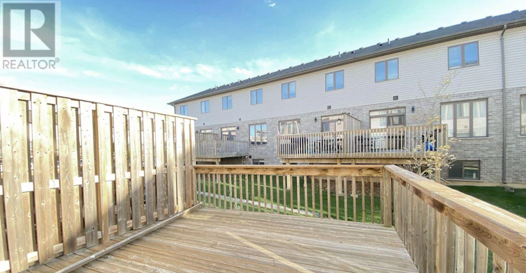100-2070 Meadowgate Boulevard, London, ON, N6M 1C6 - 6
