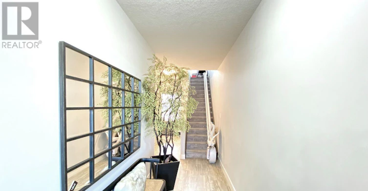 100-2070 Meadowgate Boulevard, London, ON, N6M 1C6 - 3