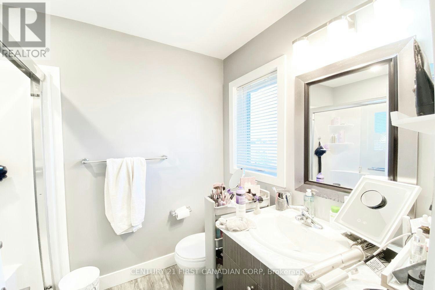 100-2070 Meadowgate Boulevard, London, ON, N6M 1C6 - 13
