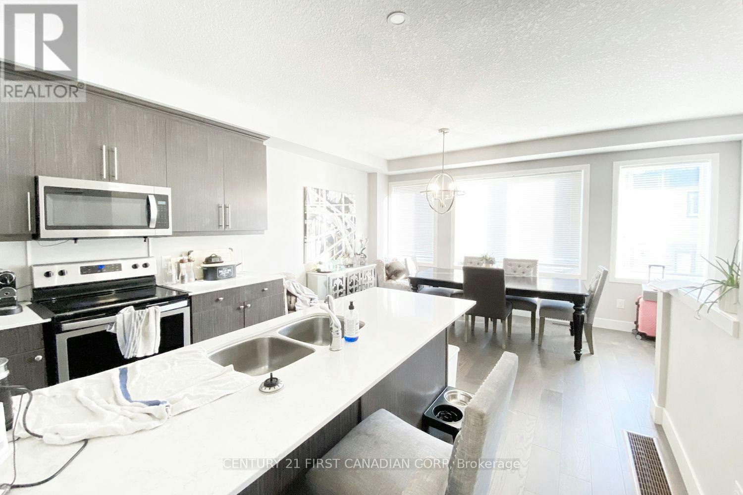 100-2070 Meadowgate Boulevard, London, ON, N6M 1C6 - 9