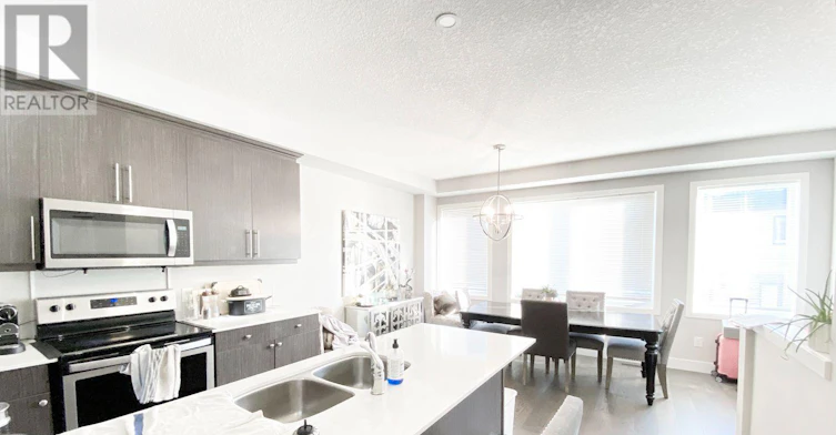 100-2070 Meadowgate Boulevard, London, ON, N6M 1C6 - 9
