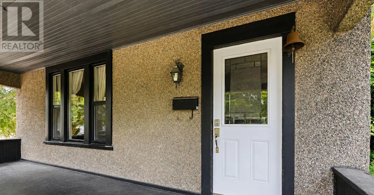 31 Mount Pleasant Avenue, London, ON, N6H 1C8 - 4