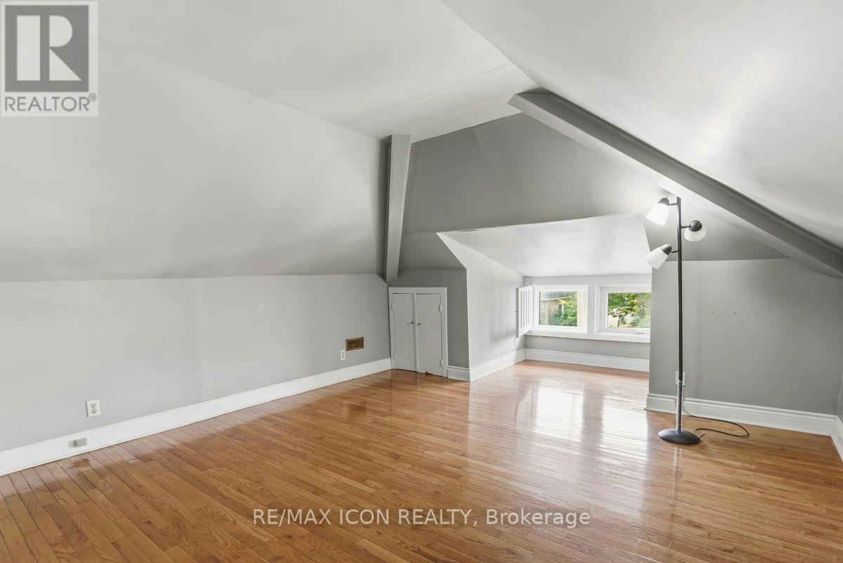 31 Mount Pleasant Avenue, London, ON, N6H 1C8 - 26