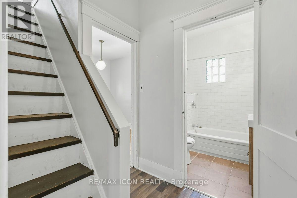 31 Mount Pleasant Avenue, London, ON, N6H 1C8 - 22