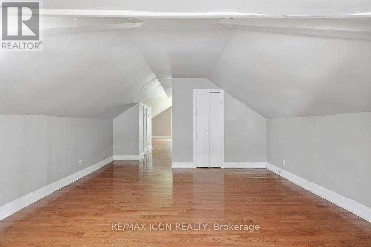 31 Mount Pleasant Avenue, London, ON, N6H 1C8 - 28