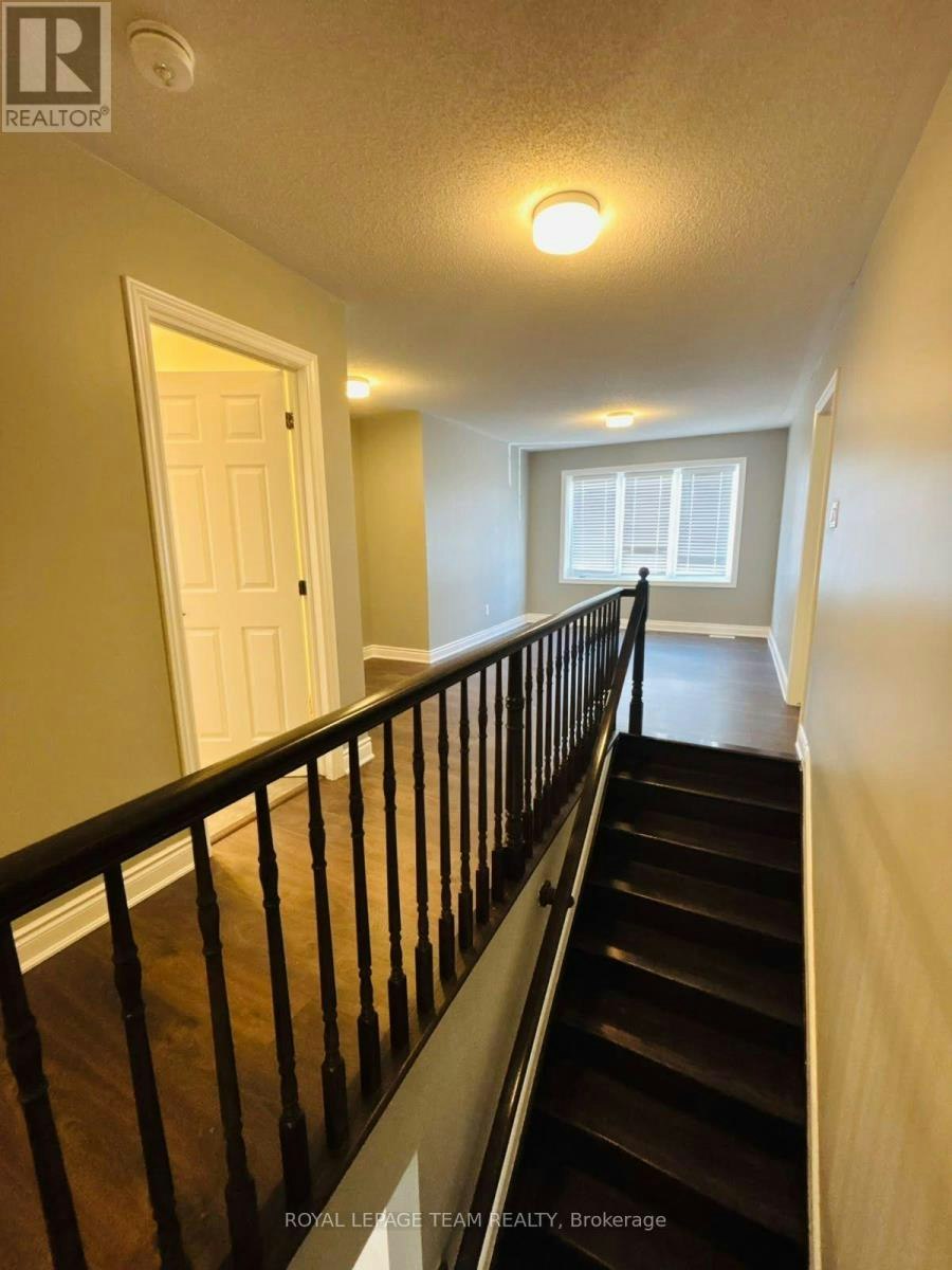 1096 Apolune Street, Ottawa, ON, K2J 6N8 - 13