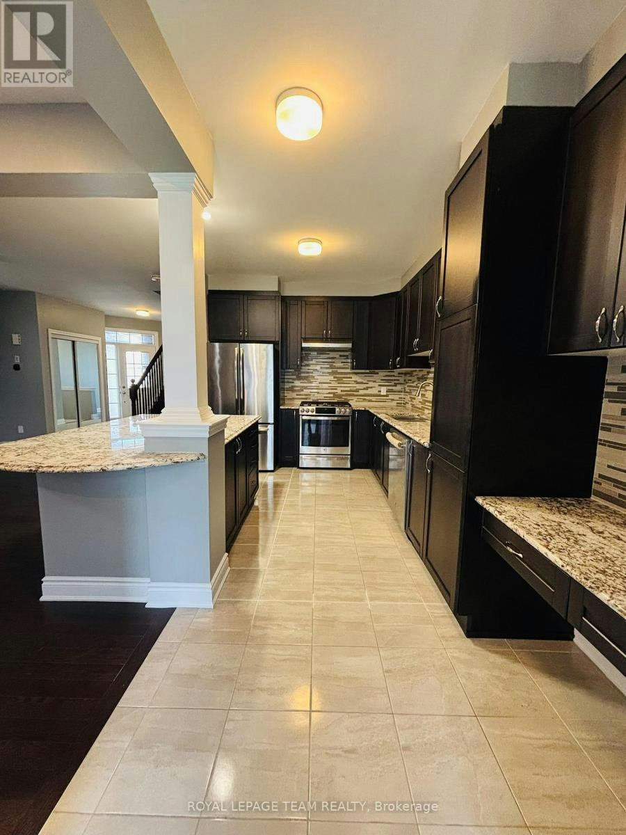 1096 Apolune Street, Ottawa, ON, K2J 6N8 - 7