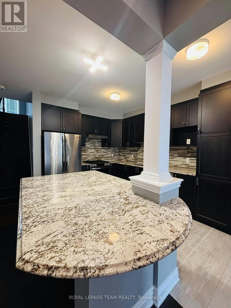 1096 Apolune Street, Ottawa, ON, K2J 6N8 - 8