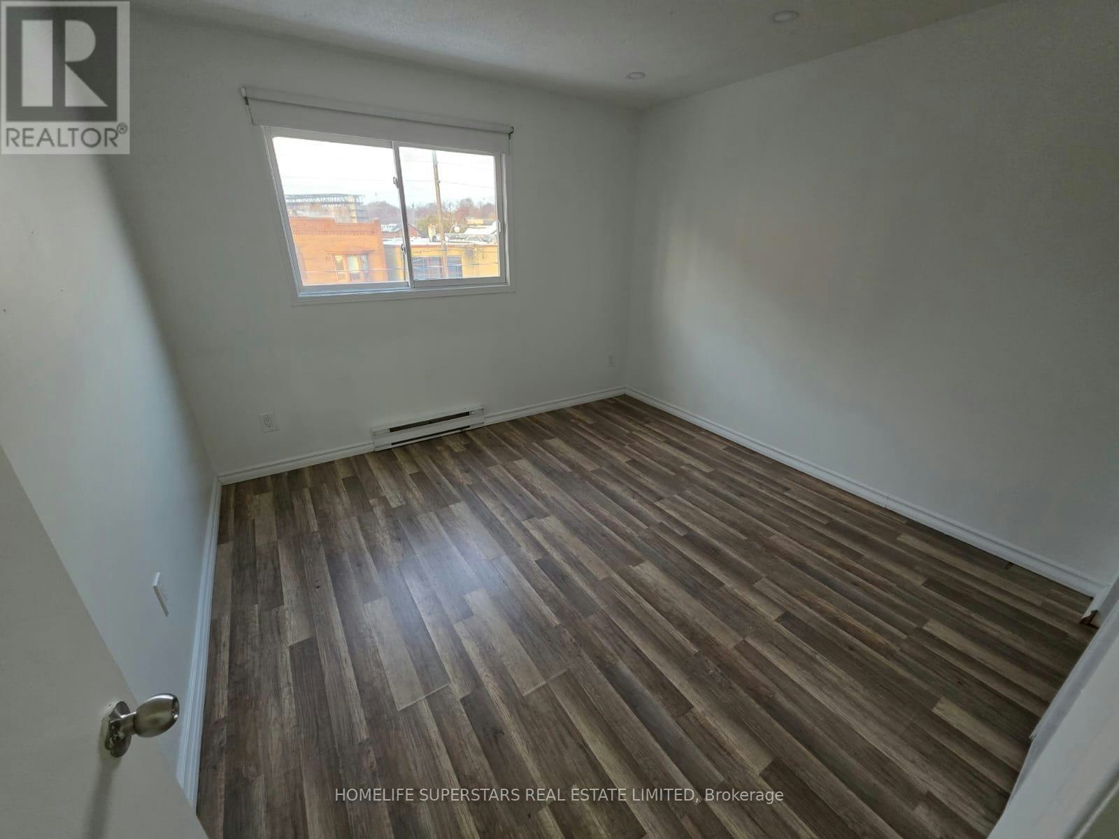 1843 Davenport Road, Toronto, ON, M6N 1B8 2