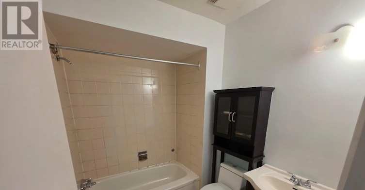 1843 Davenport Road, Toronto, ON, M6N 1B8 - 10