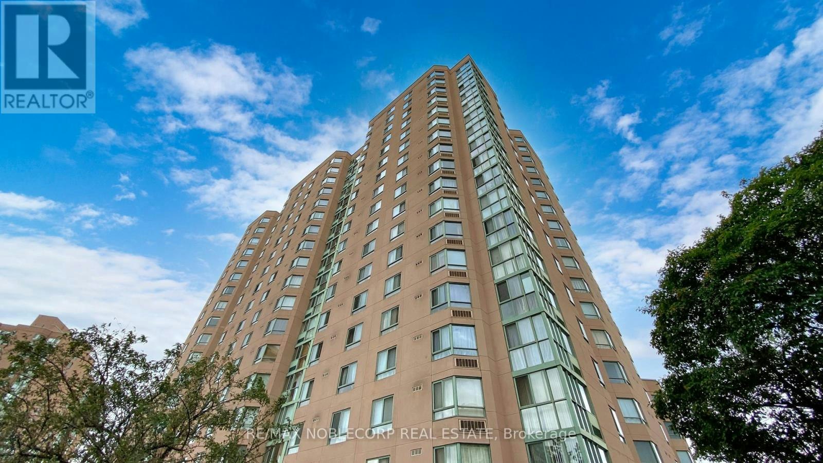906-41 Markbrook Lane, Toronto, ON, M9V 5E6