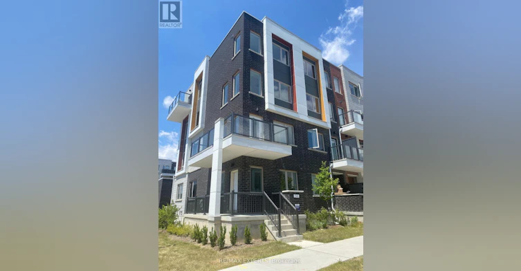 54 William Duncan Road, Toronto, ON, M3K 0C5