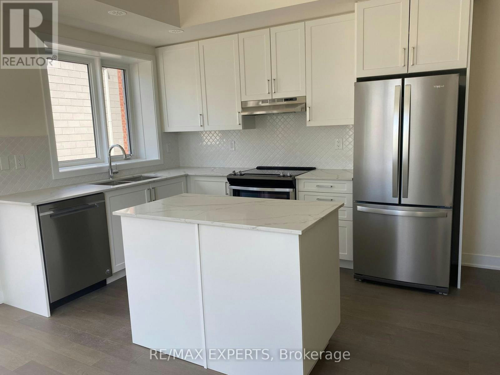 54 William Duncan Road, Toronto, ON, M3K 0C5 - 8