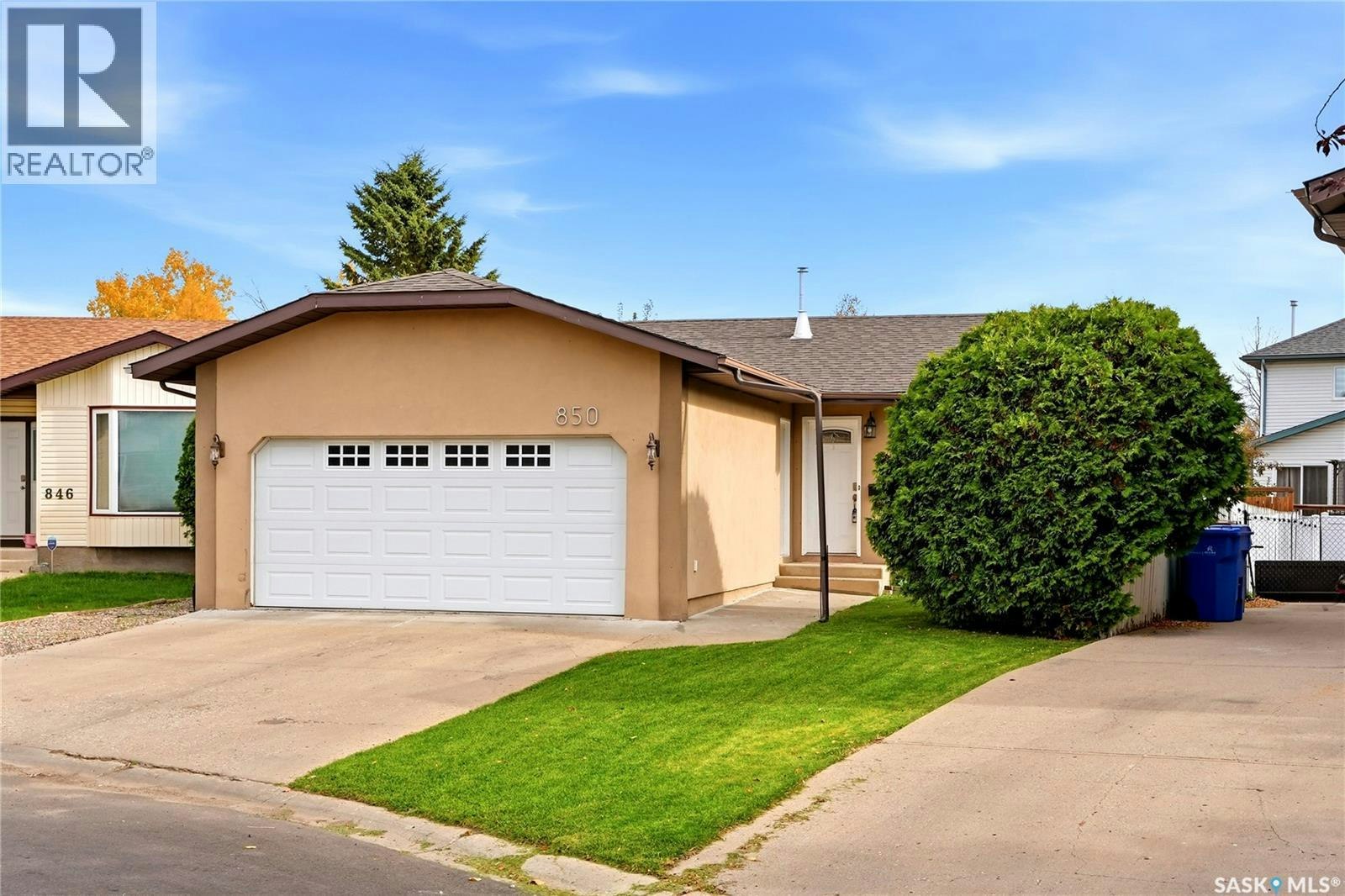 850 Erb Bay, Regina, SK, S4N 7B2