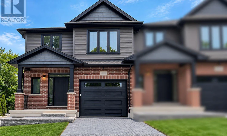 7-414 Old Wonderland Road