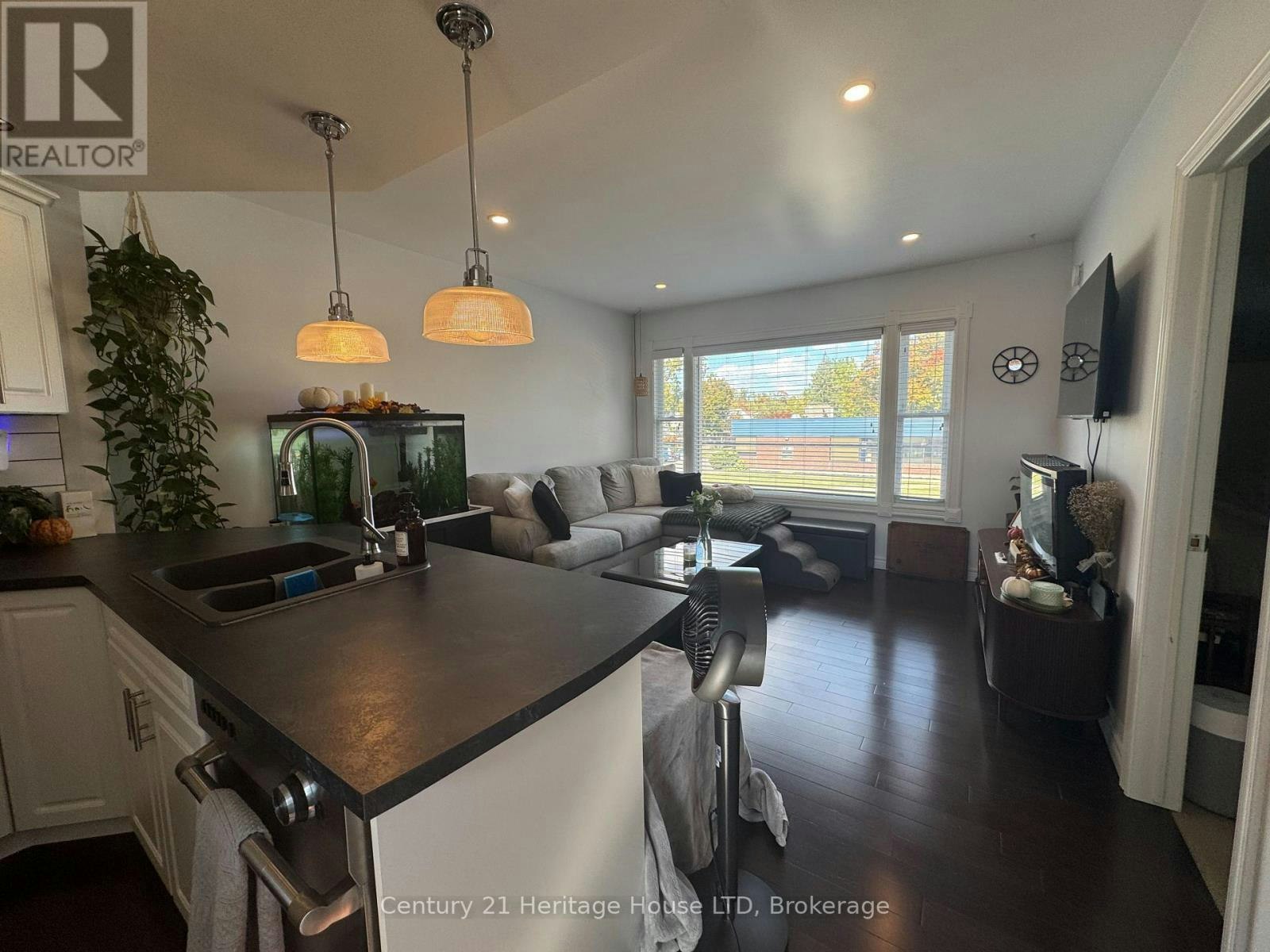 UPPER-371 Ridge Road N, Fort Erie, ON, L0S 1N0 - 5